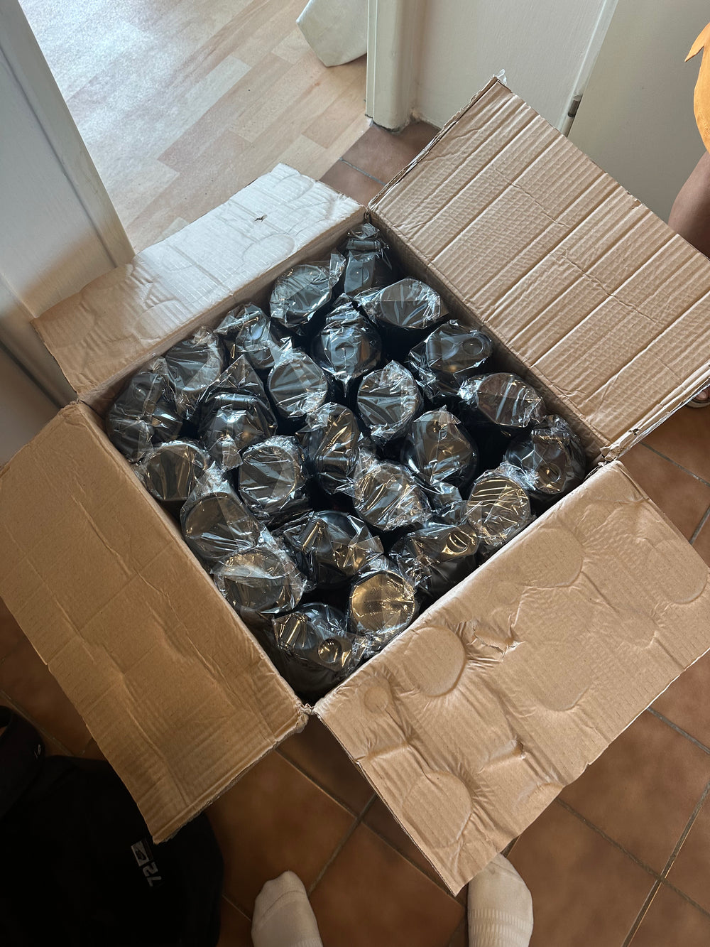 První objednávky a velký risk